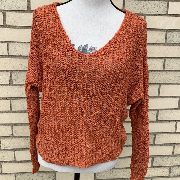 Rustic Orange Open Weave Twist Knot Back V-neck Top - Picture 5 of 12